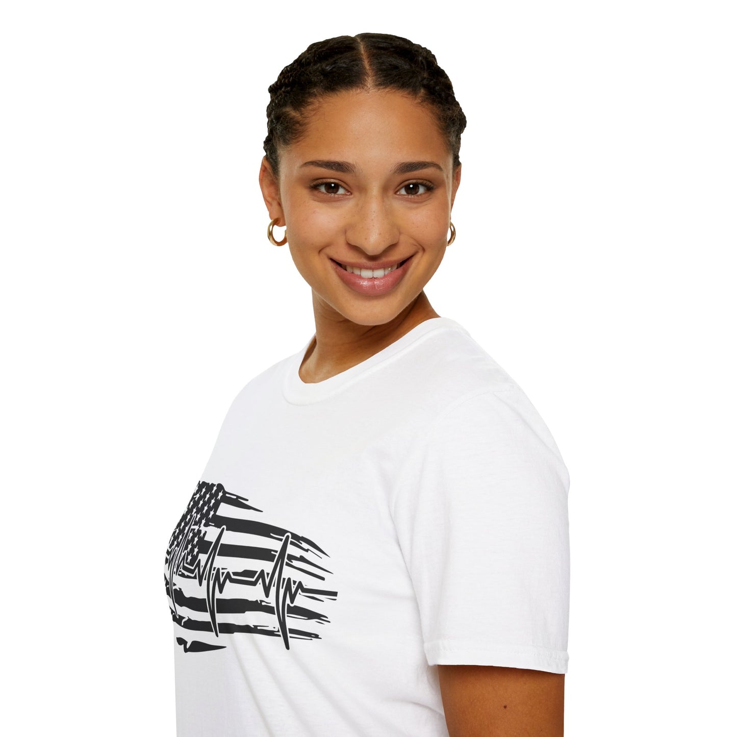 Distressed Flag Heartbeat B&W - Unisex Softstyle T-Shirt