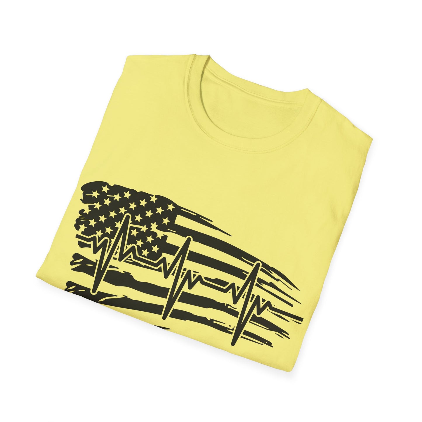 Distressed Flag Heartbeat B&W - Unisex Softstyle T-Shirt